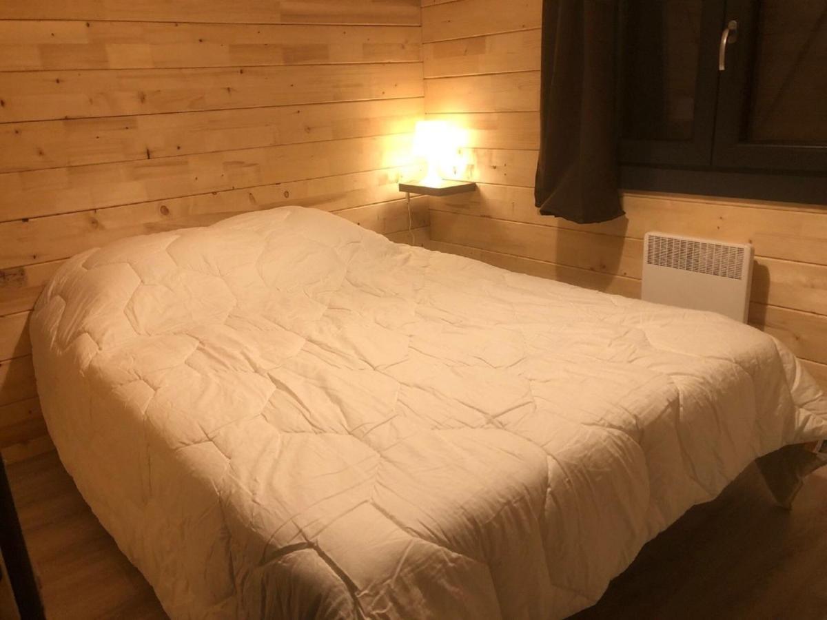 Chalet In Saint Laurent On A Slope Buitenkant foto