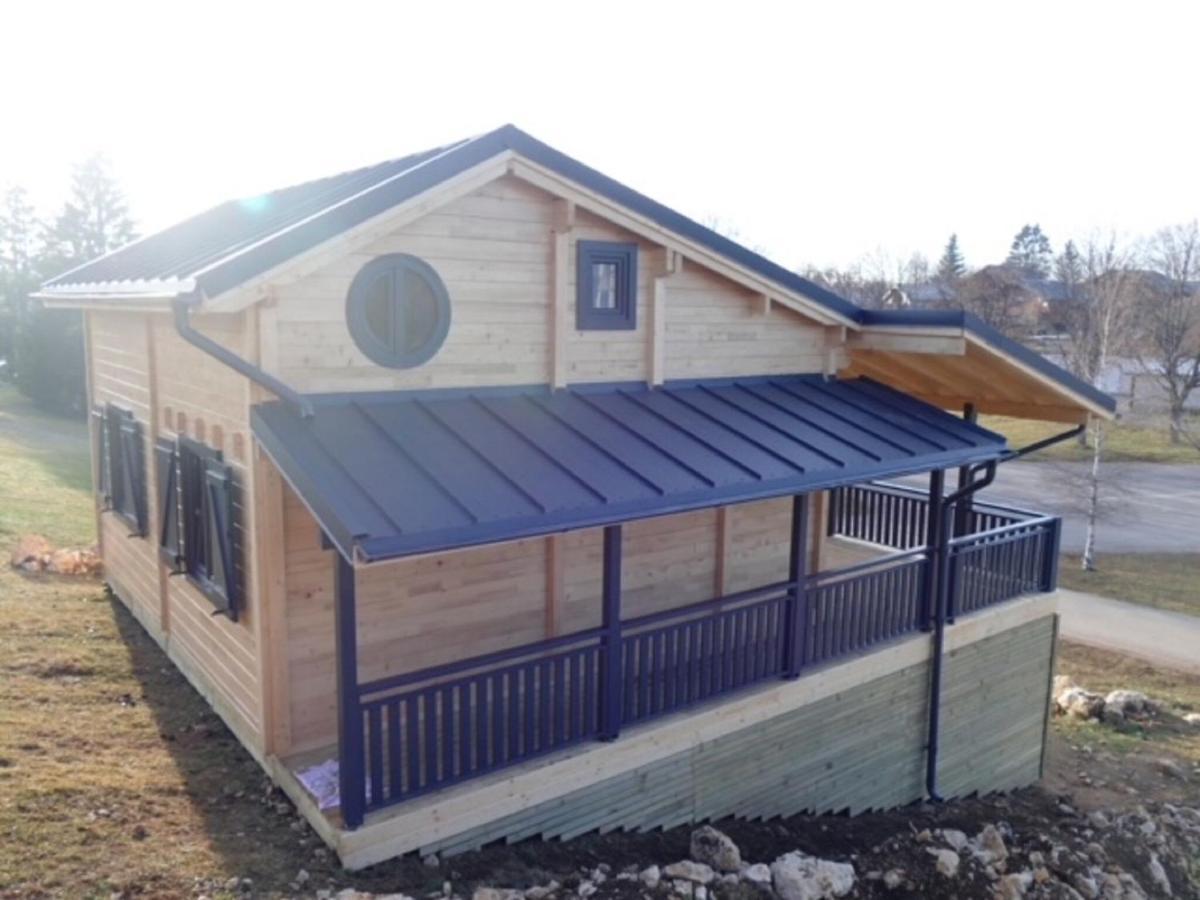 Chalet In Saint Laurent On A Slope Buitenkant foto
